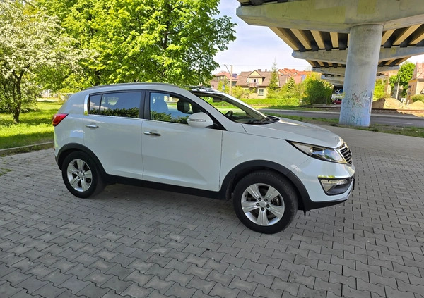 Kia Sportage cena 45999 przebieg: 178000, rok produkcji 2010 z Olkusz małe 137